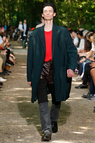 Look 22